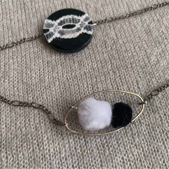 💀 Handmade - Skull long necklace - ruban beads fabric - black white - Picture 5 of 9